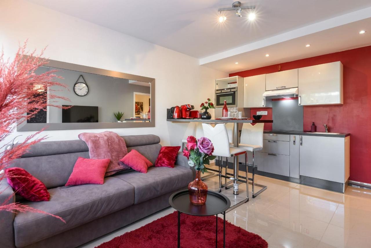 Au Nom De La Rose - Casa Vostra - Caution 800 Eur & Id Requises - Annemasse Apartment Exterior photo